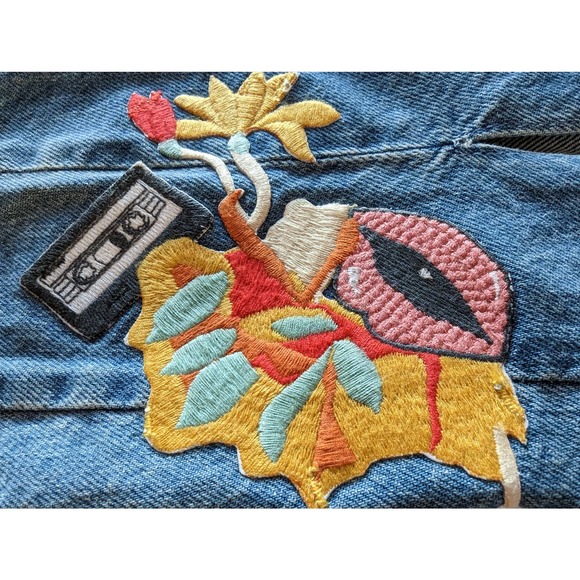 NWOT ZARA Trafaluc Denimwear Floral Embroidered Patch Slit Jeans Size 4 - Picture 9 of 16